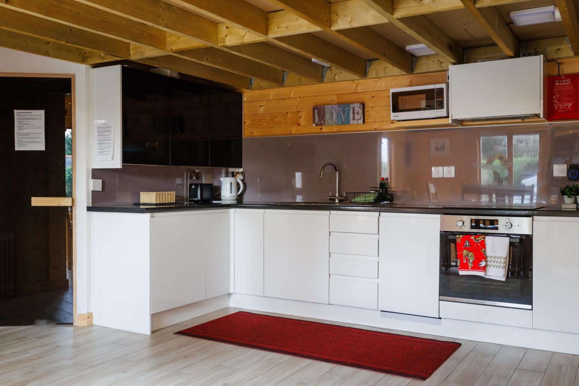 Spacious Cabin Evcharger And Free Parking Near Cambridge Екстериор снимка