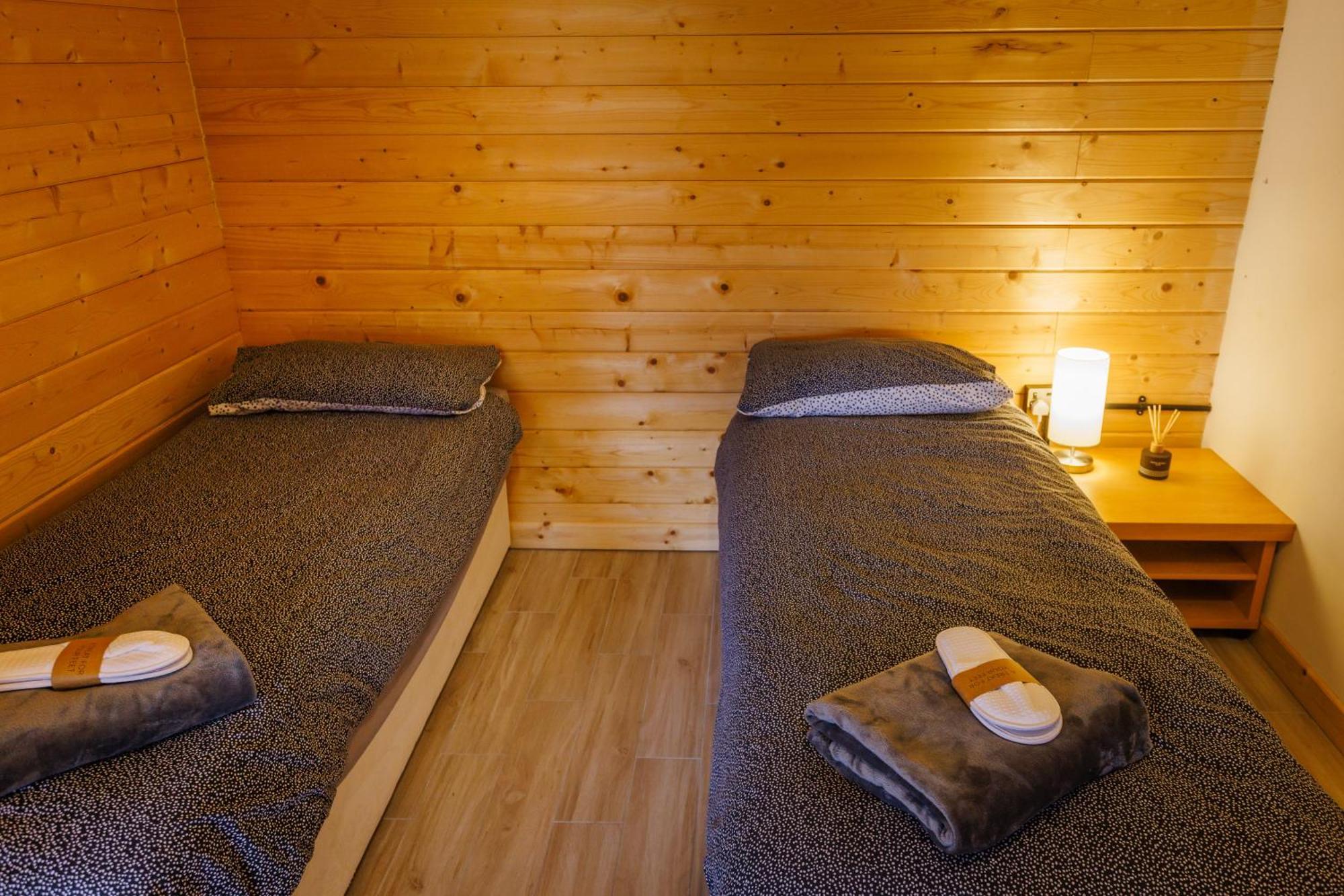 Spacious Cabin Evcharger And Free Parking Near Cambridge Екстериор снимка